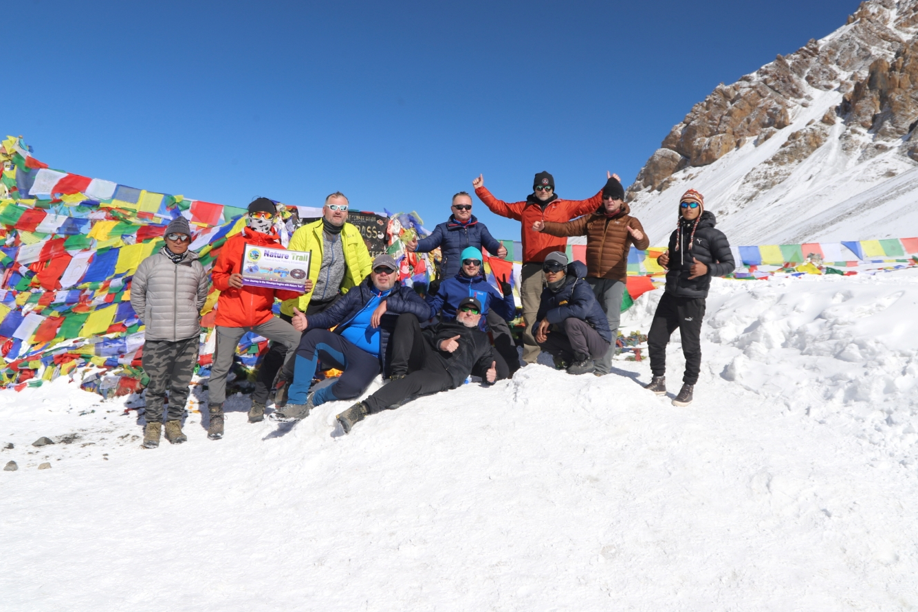 Thorong La pass treking