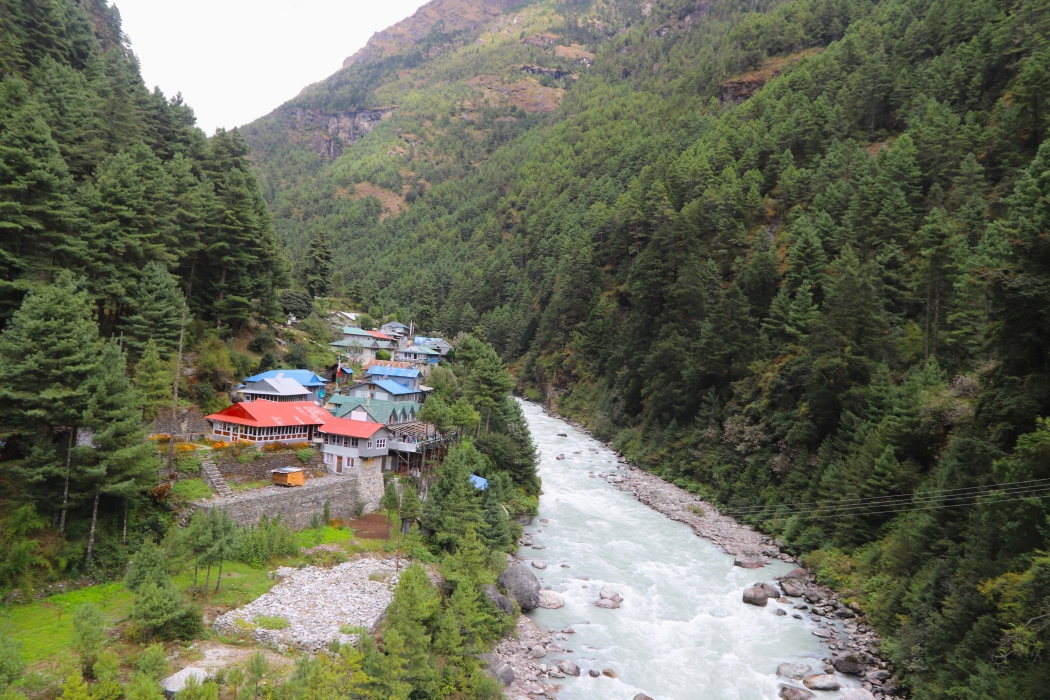 Trek Thame / Monjo – approx. 6 to 7 hrs walk.