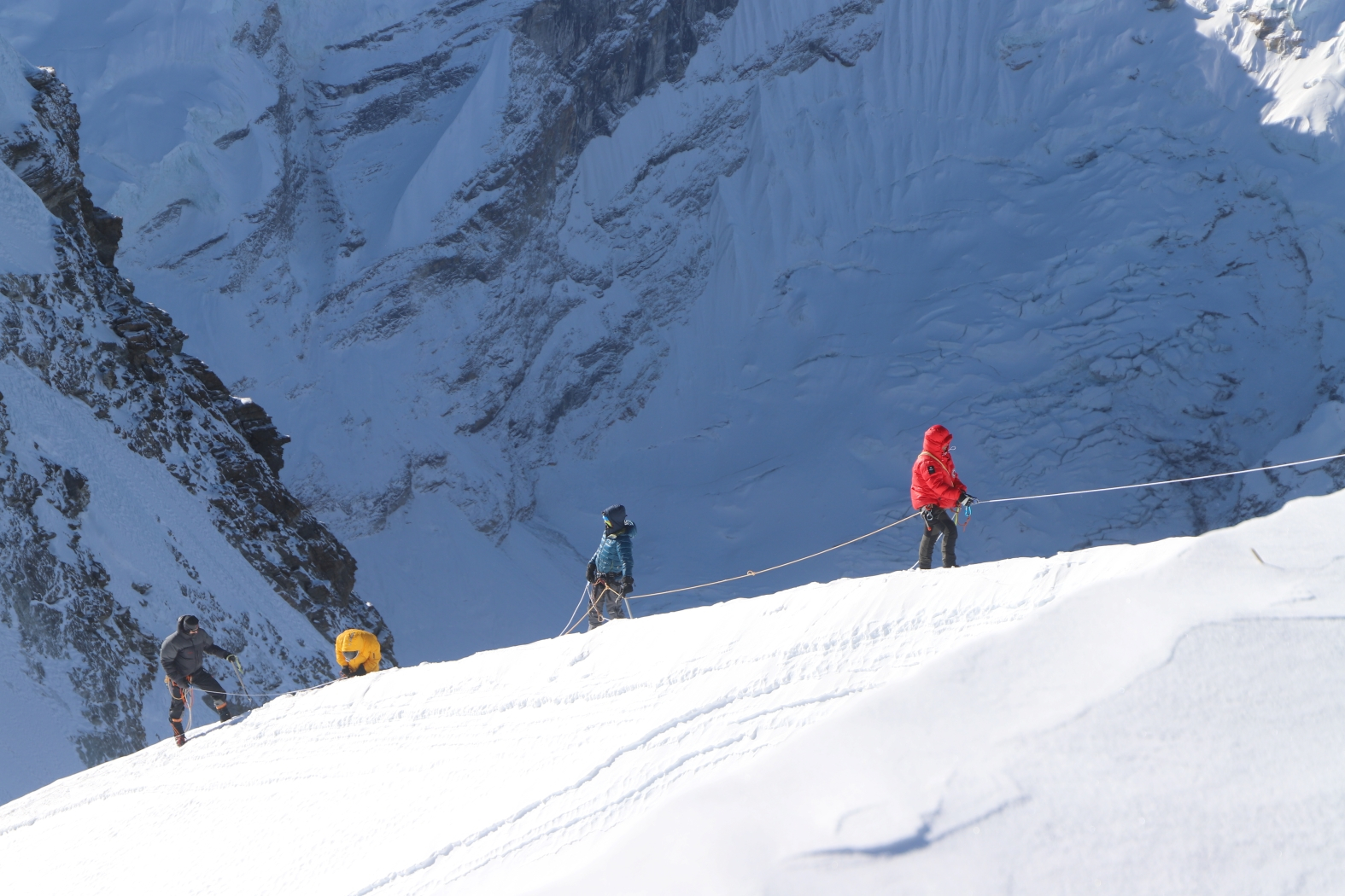 Sherpini col pass trek - makalu base camp trek - amphu lapcha pass trek - mera peak climbing