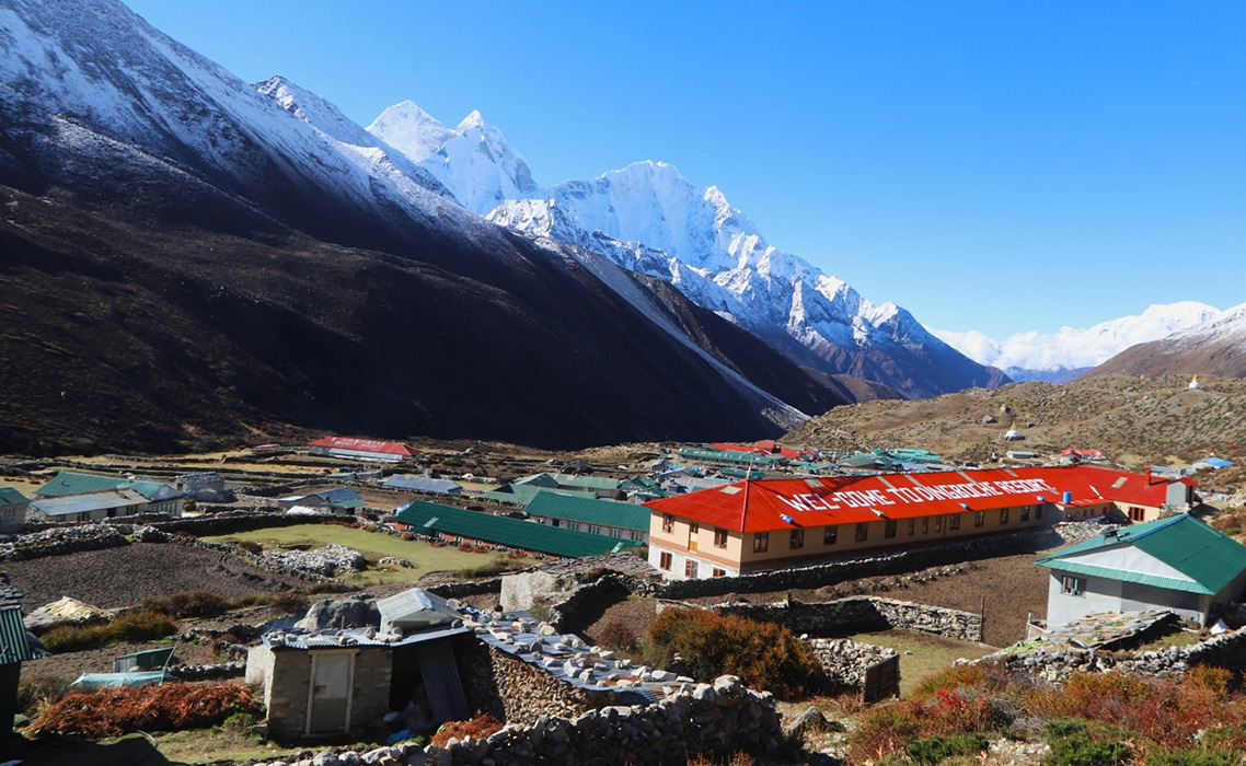Dingboche village“> style=