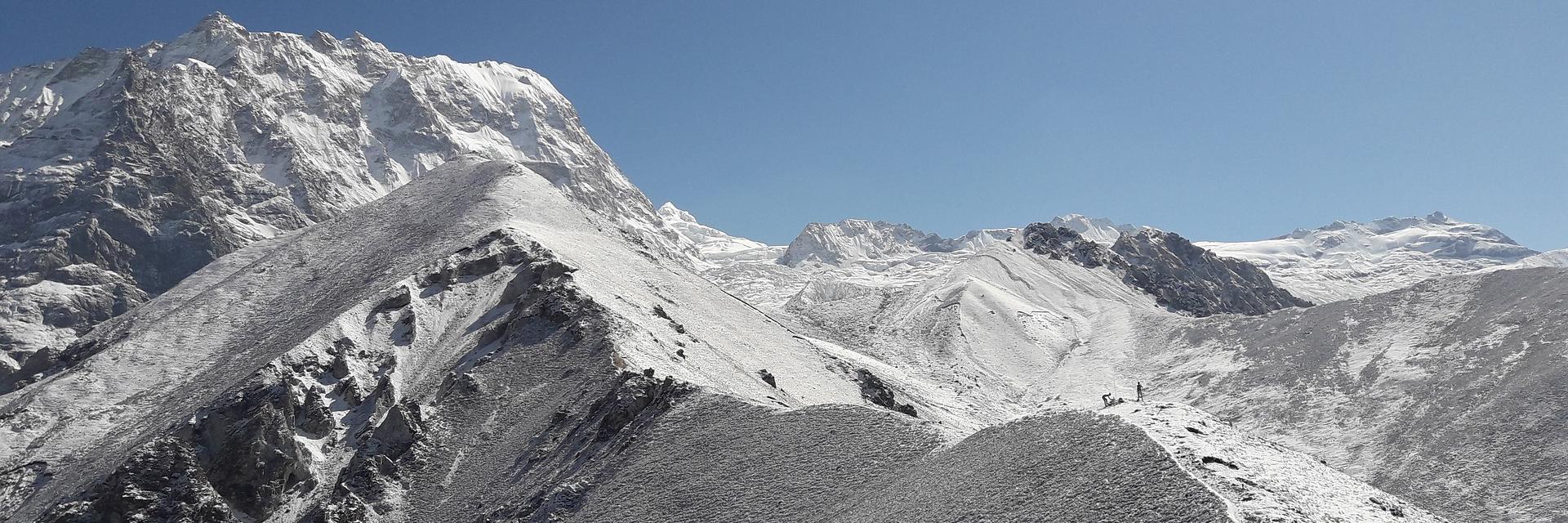 Climbing & Expeditions in Langtang Region